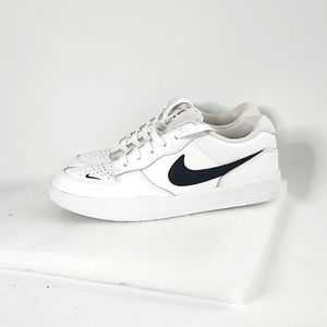 NIKE SB FORCE 58 SIZE 8 UNISEX